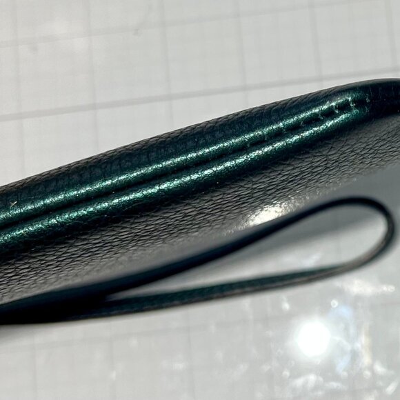 Coach Large Zipped Wristlet Metallic Dark Green Pebble Leather w/Strap and Tag - Picture 7 of 7